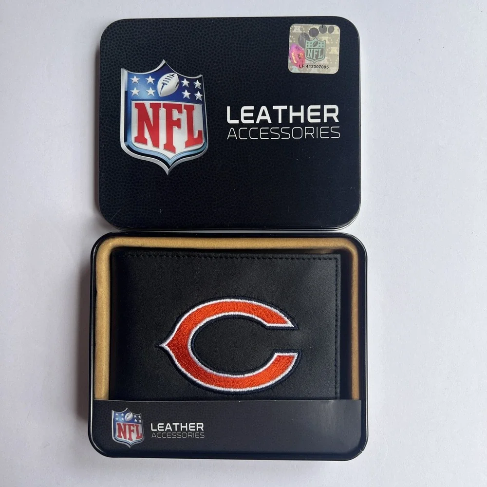 NFL Chicago Bears Leather Bi-Fold Wallet Embroidered Logo New w/ Tin Gift Box